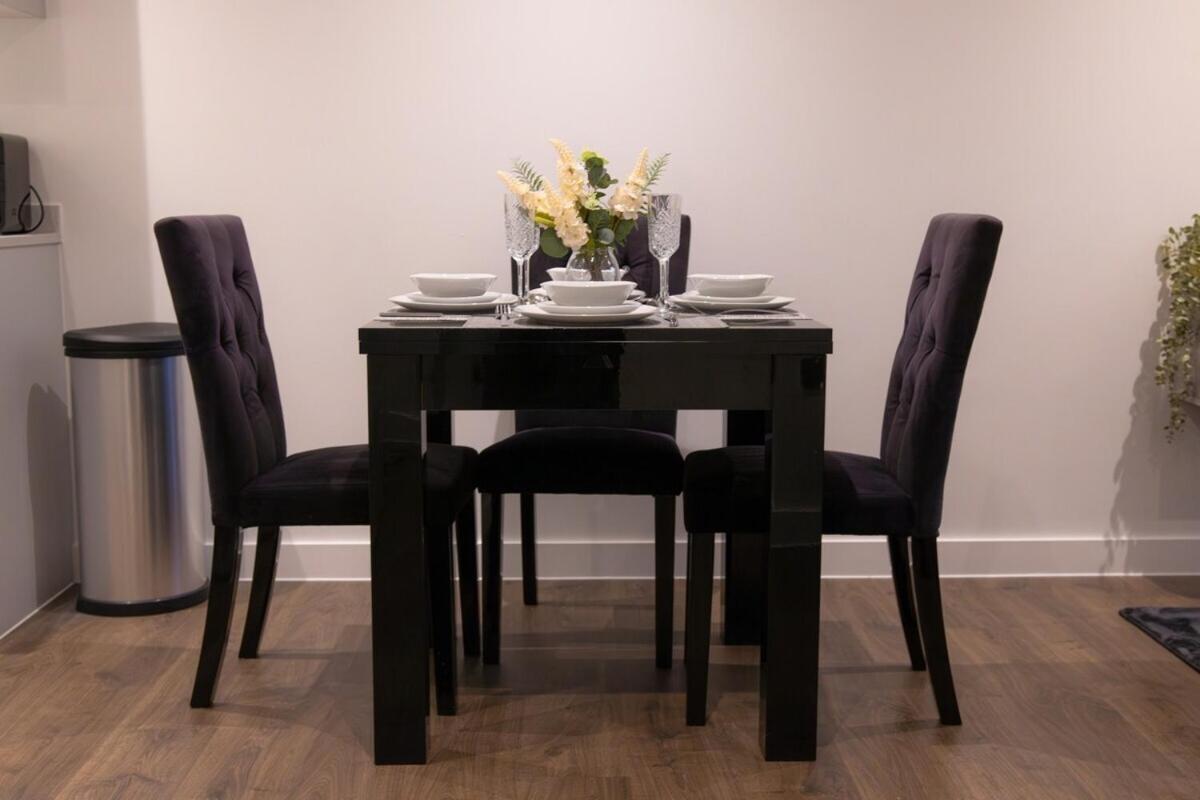 Luxury Mcr 2Bed,2Bath Apartment- Central Location! مانشستر المظهر الخارجي الصورة