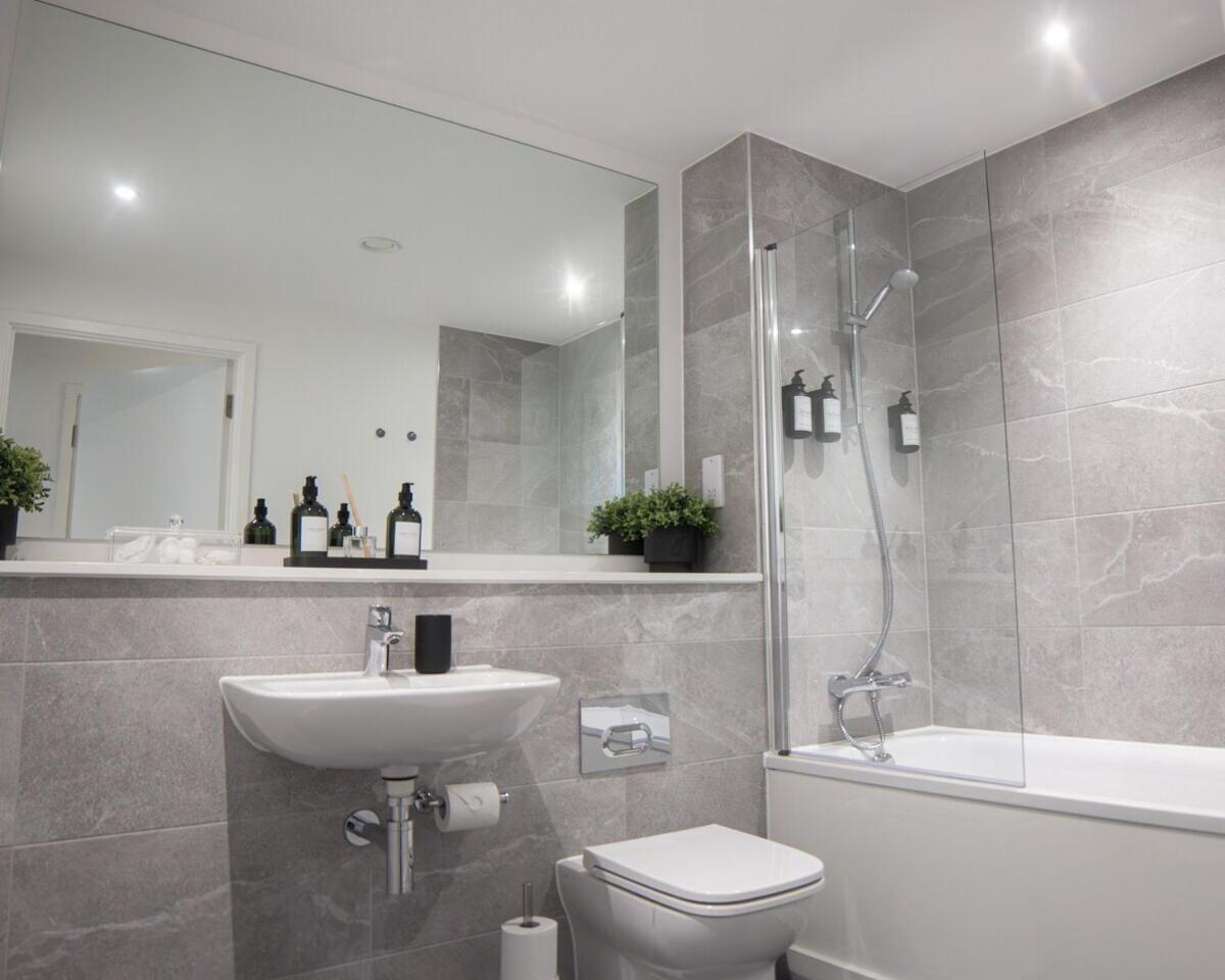 Luxury Mcr 2Bed,2Bath Apartment- Central Location! مانشستر المظهر الخارجي الصورة